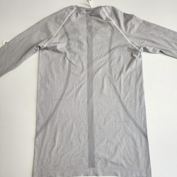 Playera Lululemon - Imagen 4
