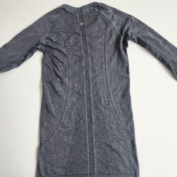 Playera Lululemon - Imagen 4