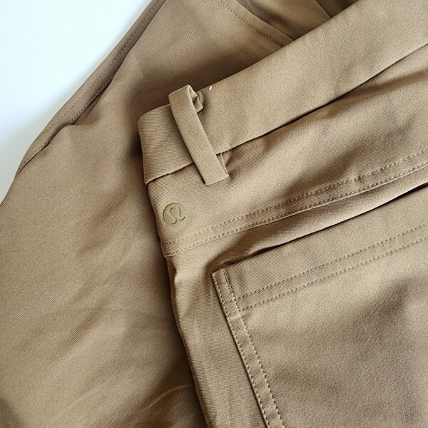Pantalón Lululemon 28 - Imagen 3