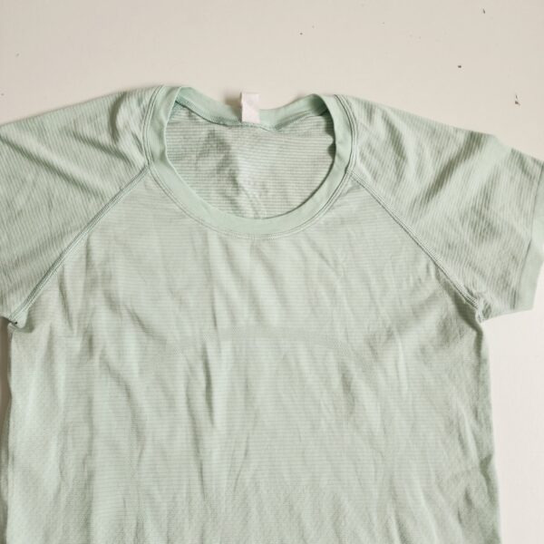 Playera Lululemon - Imagen 2