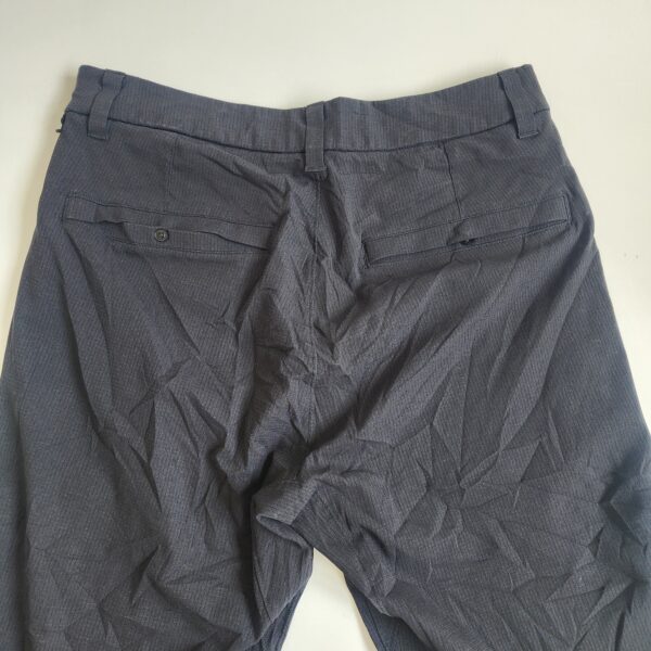 Pantalón Lululemon 28 - Imagen 4