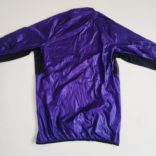 Chumpa rompevientos Lululemon - Imagen 4