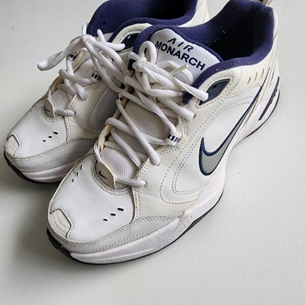 Tenis Nike Air Monarch - Imagen 2