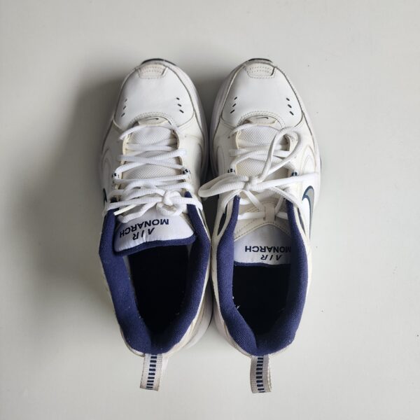 Tenis Nike Air Monarch - Imagen 4