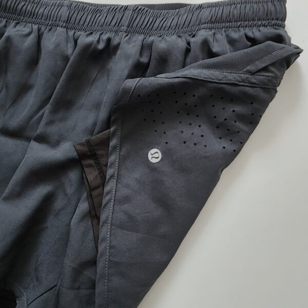 Short Lululemon - Imagen 3