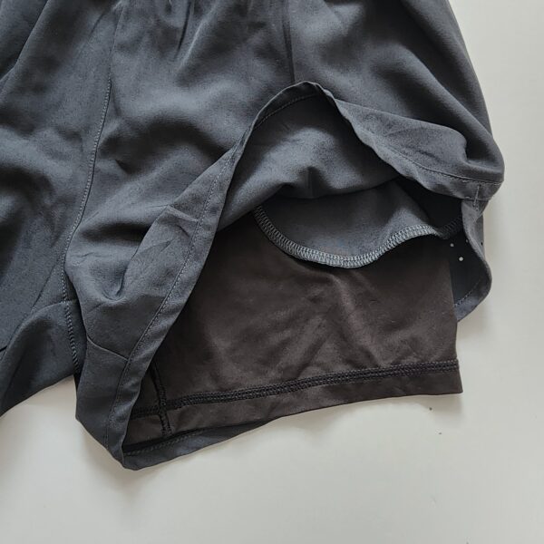 Short Lululemon - Imagen 4