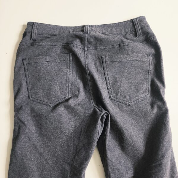 Pantalón Lululemon 28 - Imagen 4