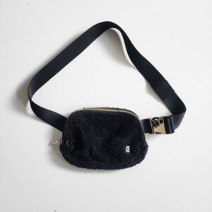 Cangurera teddy Lululemon