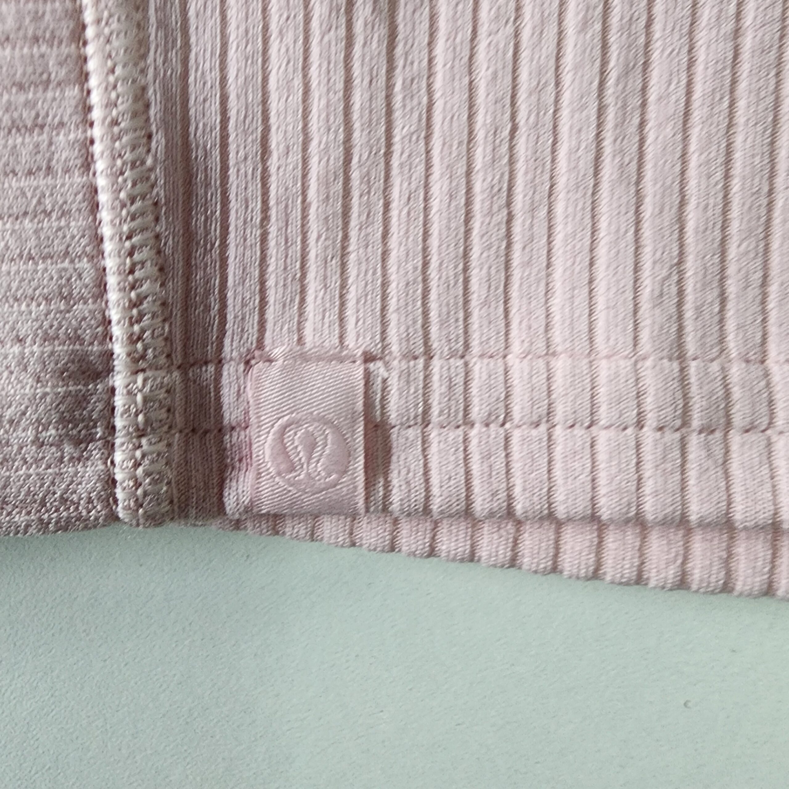 Top Lululemon - Imagen 3