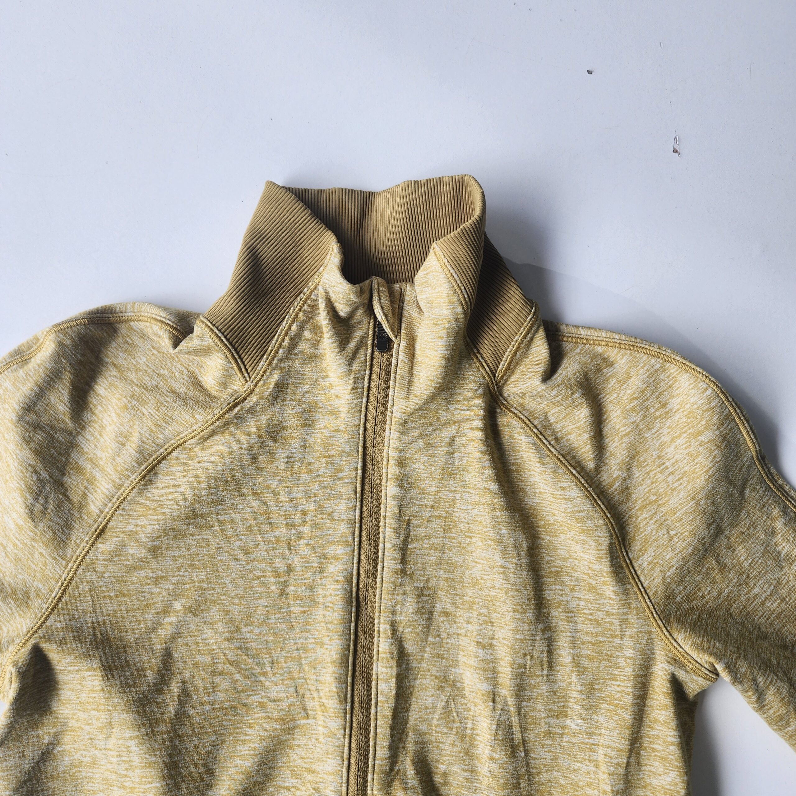 Suéter Lululemon - Imagen 2