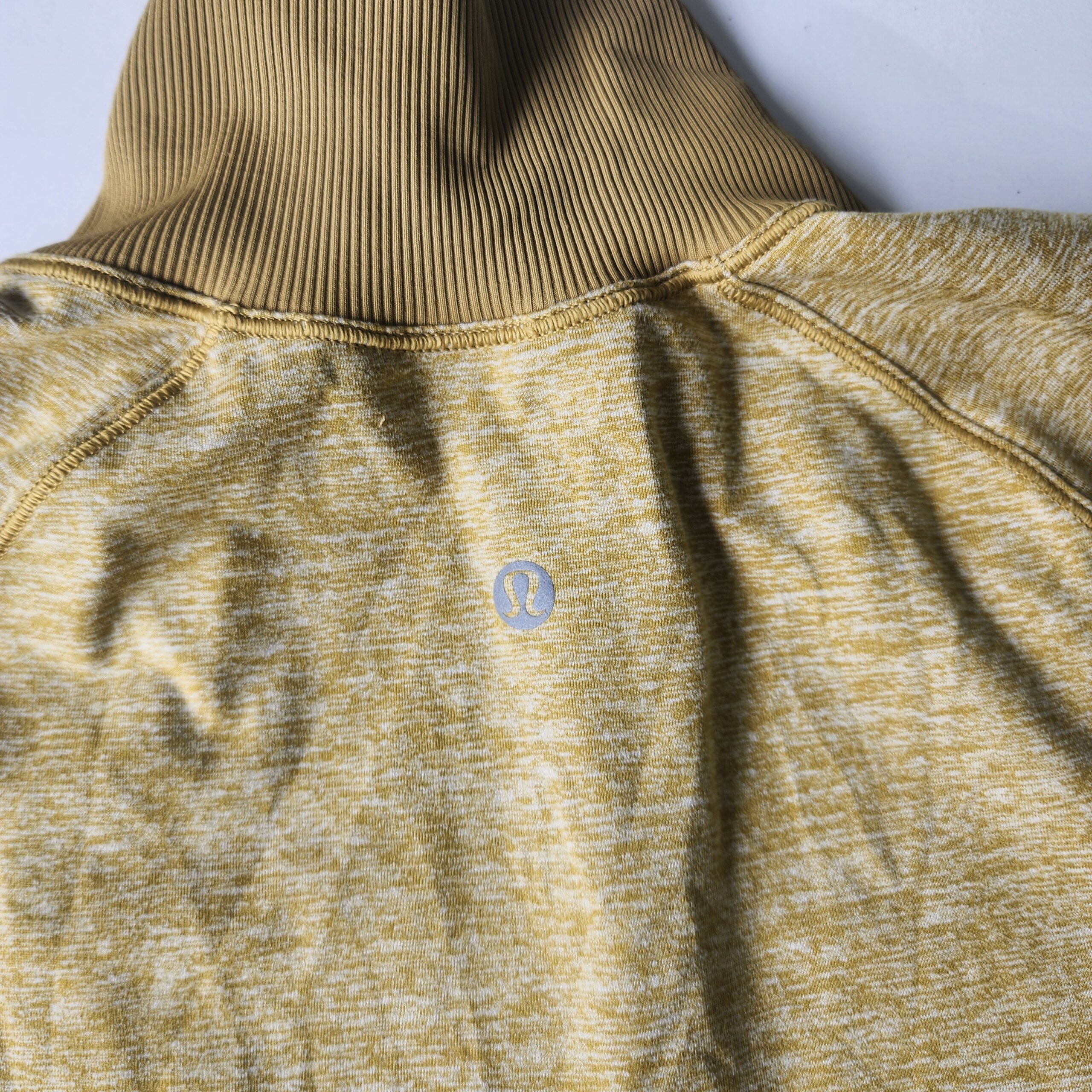 Suéter Lululemon - Imagen 3