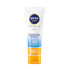 NIVEA SUN UV Face Control de Brillo
