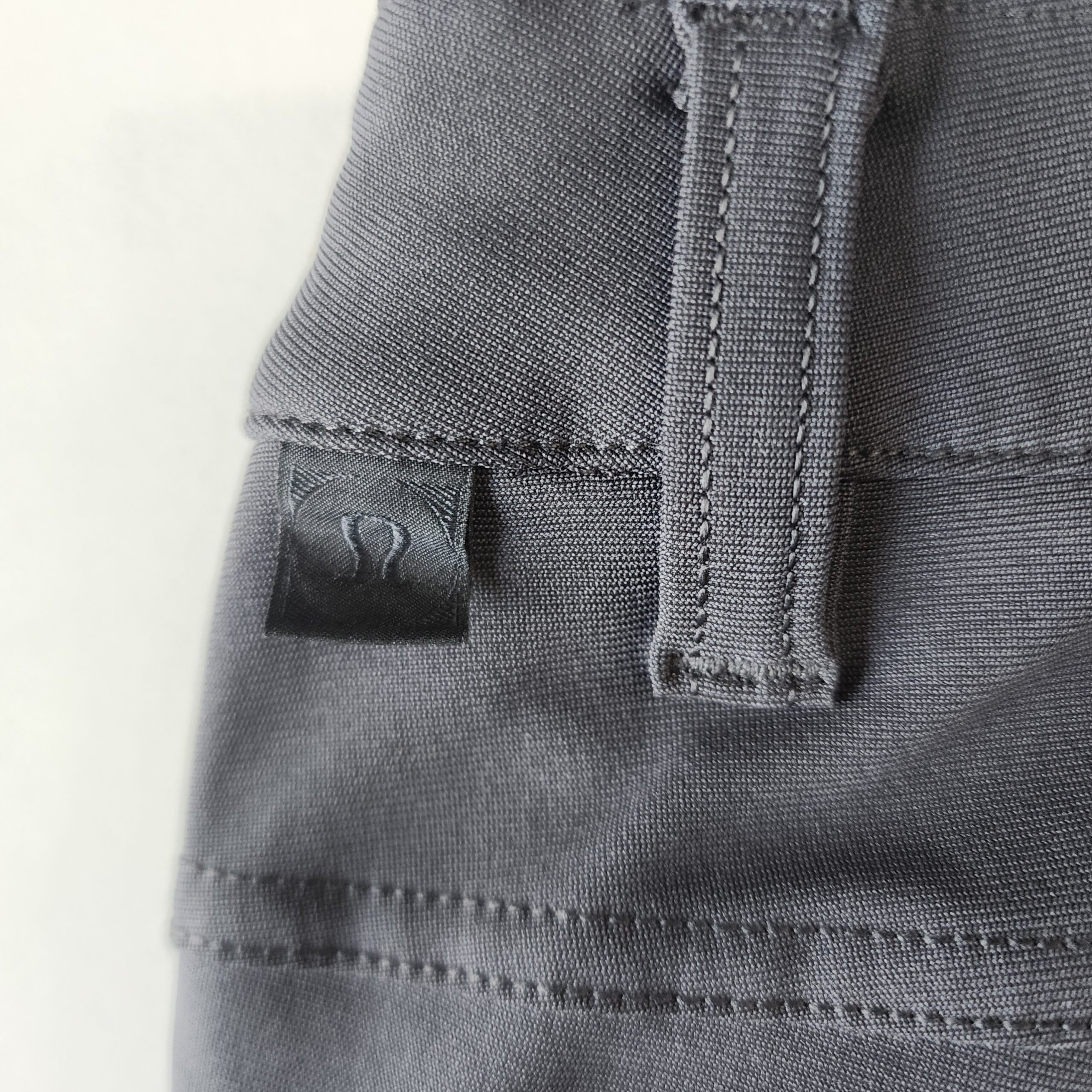 Pantalón Lululemon - Imagen 3