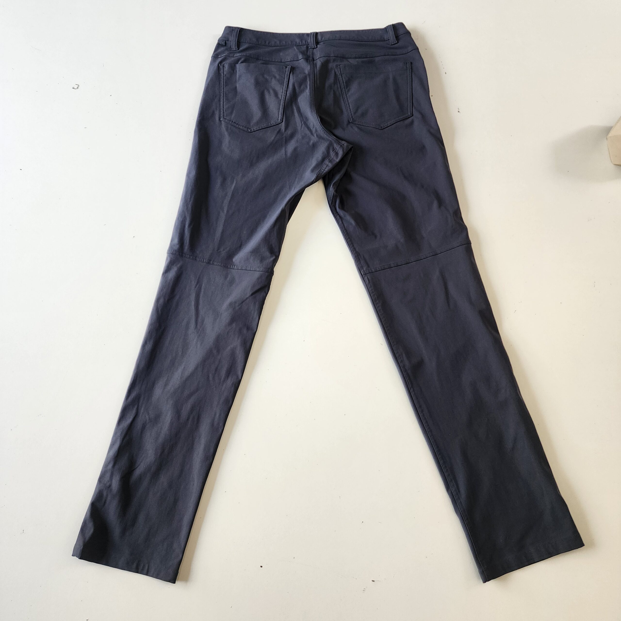 Pantalón Lululemon - Imagen 4