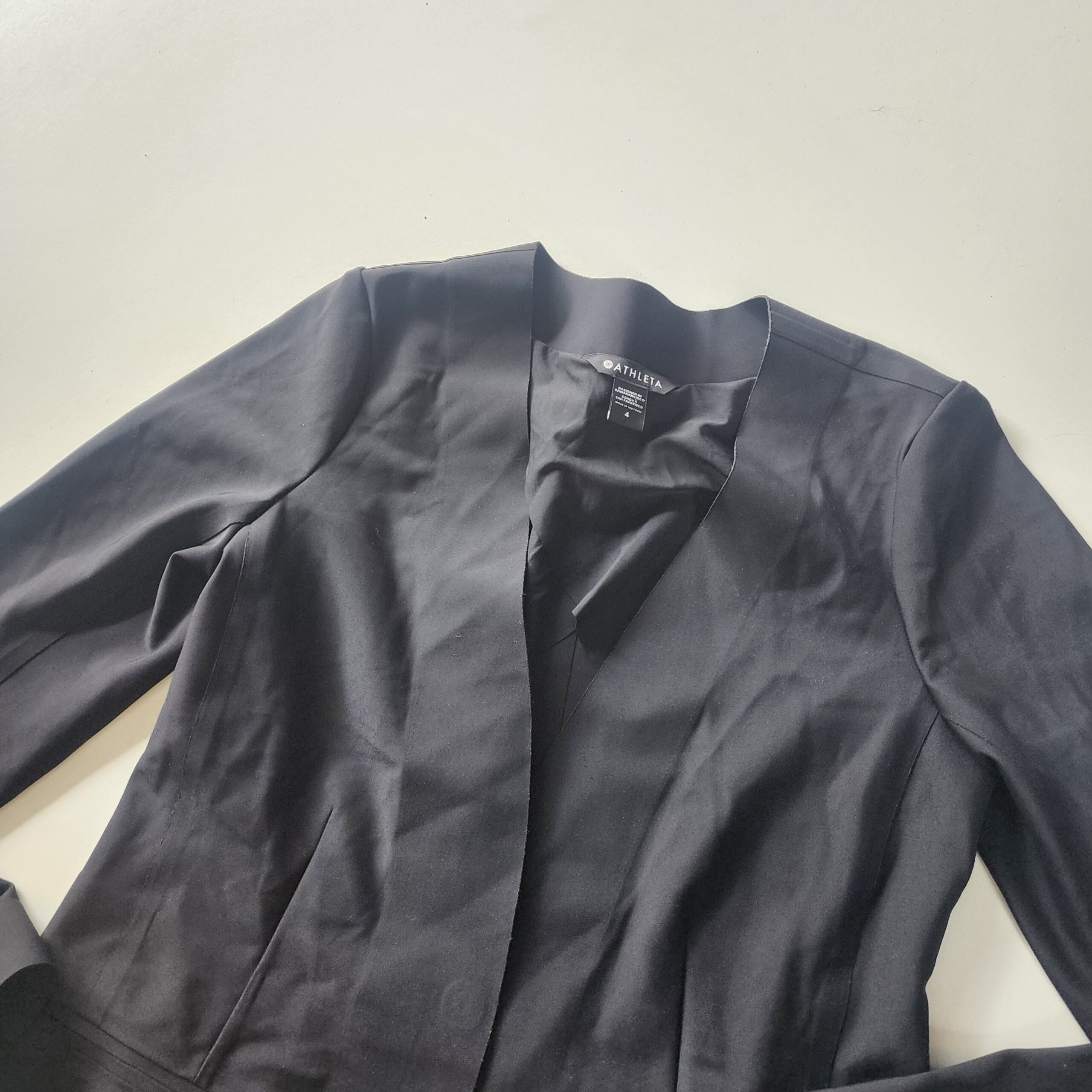 Traje Athleta - Imagen 3