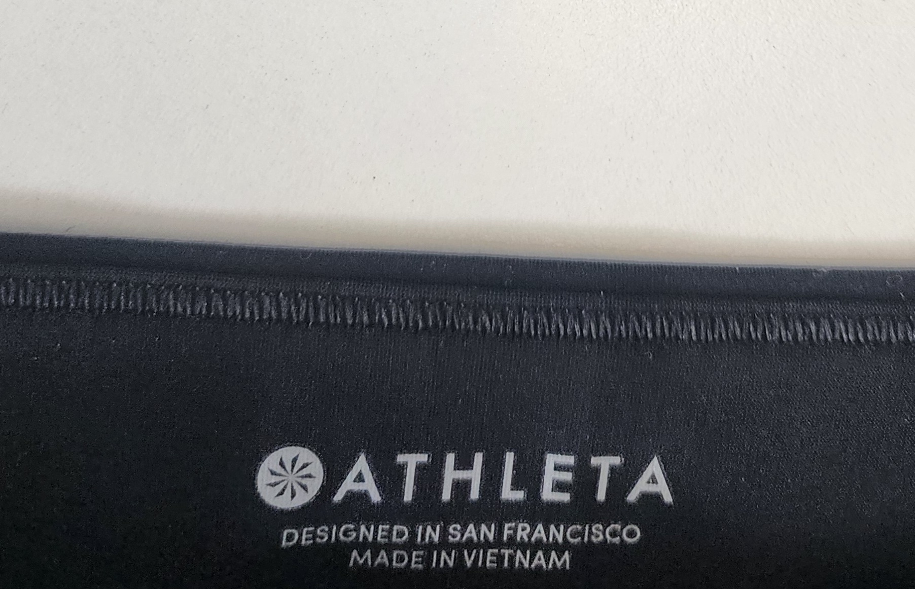 Traje Athleta - Imagen 4