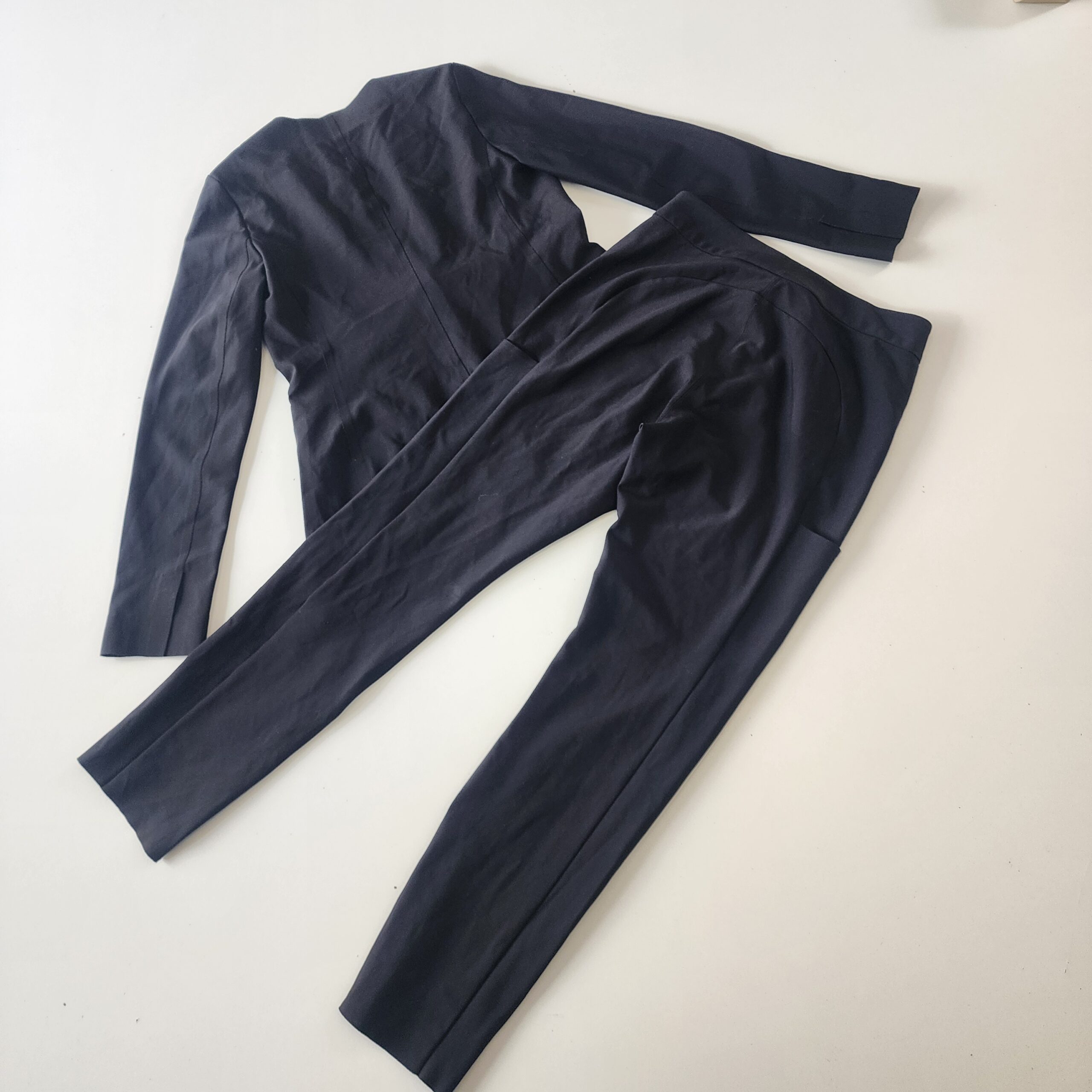 Traje Athleta - Imagen 5
