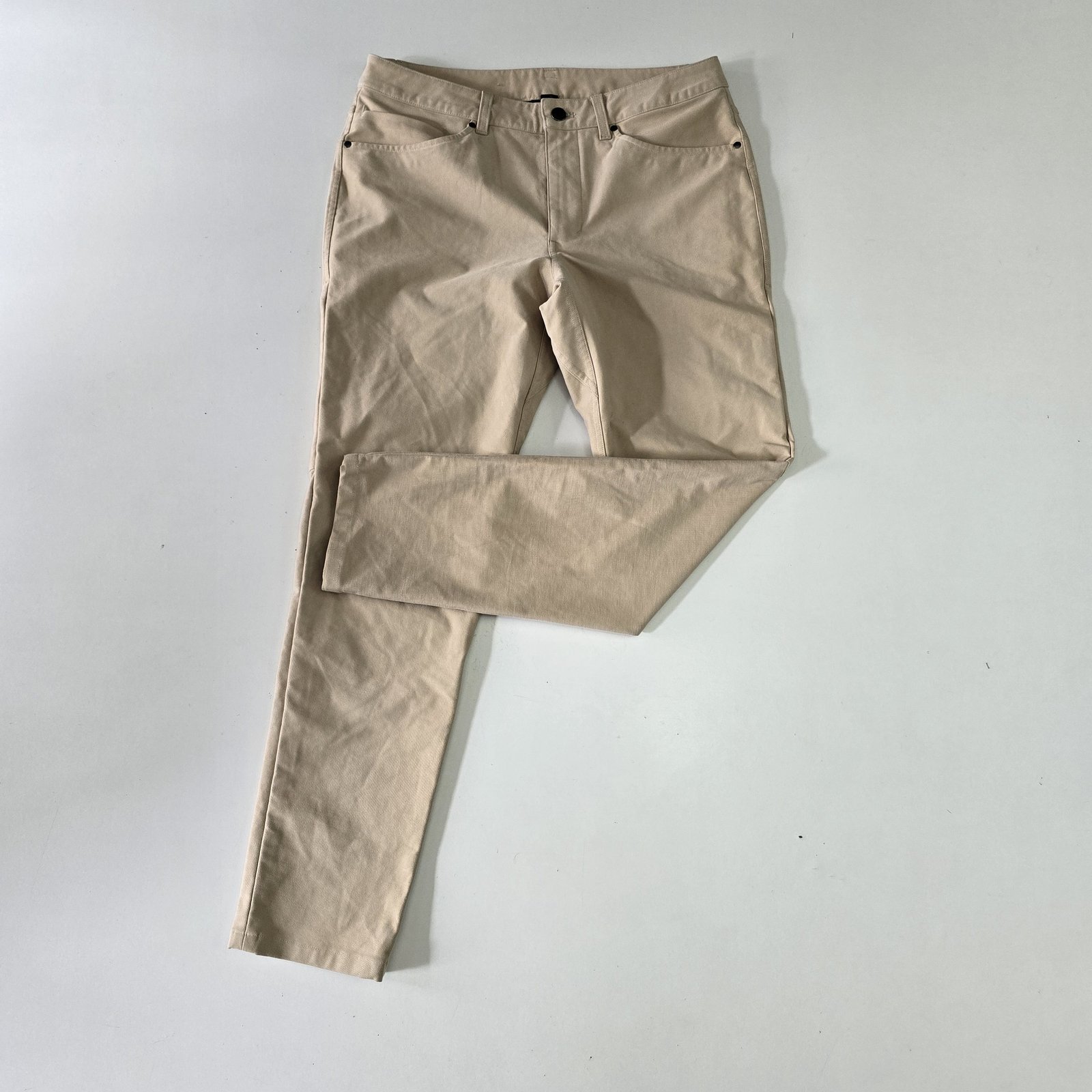 Pantalón Lululemon beige talla 31 para caballero